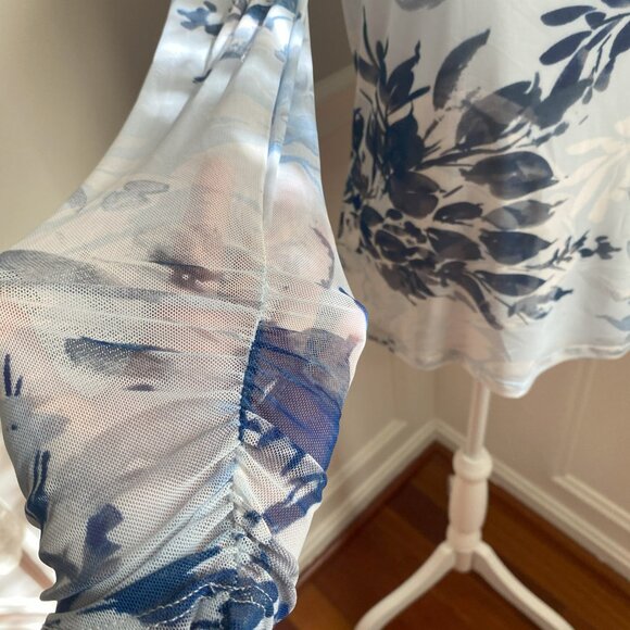 Calvin Klein Boho Hippie Sheer Floral Tee size Medium - Picture 3 of 6